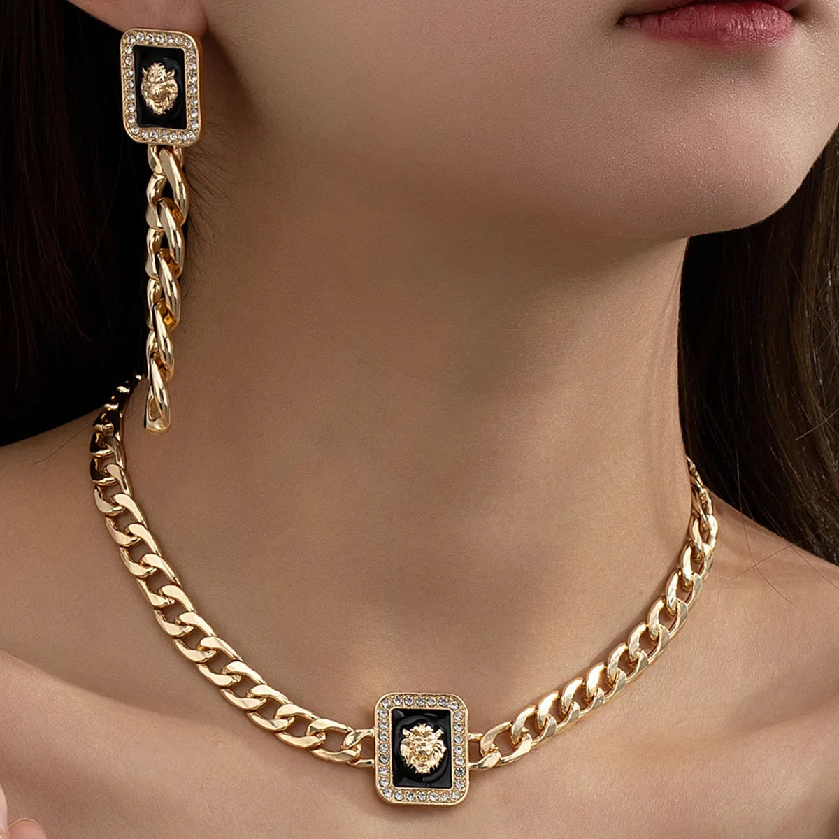 Retro Gold-Plated Square Lion Head Earring Dangle for Women Punk Black Enamel Rhinestone Collarbone Chain Jewelry Set